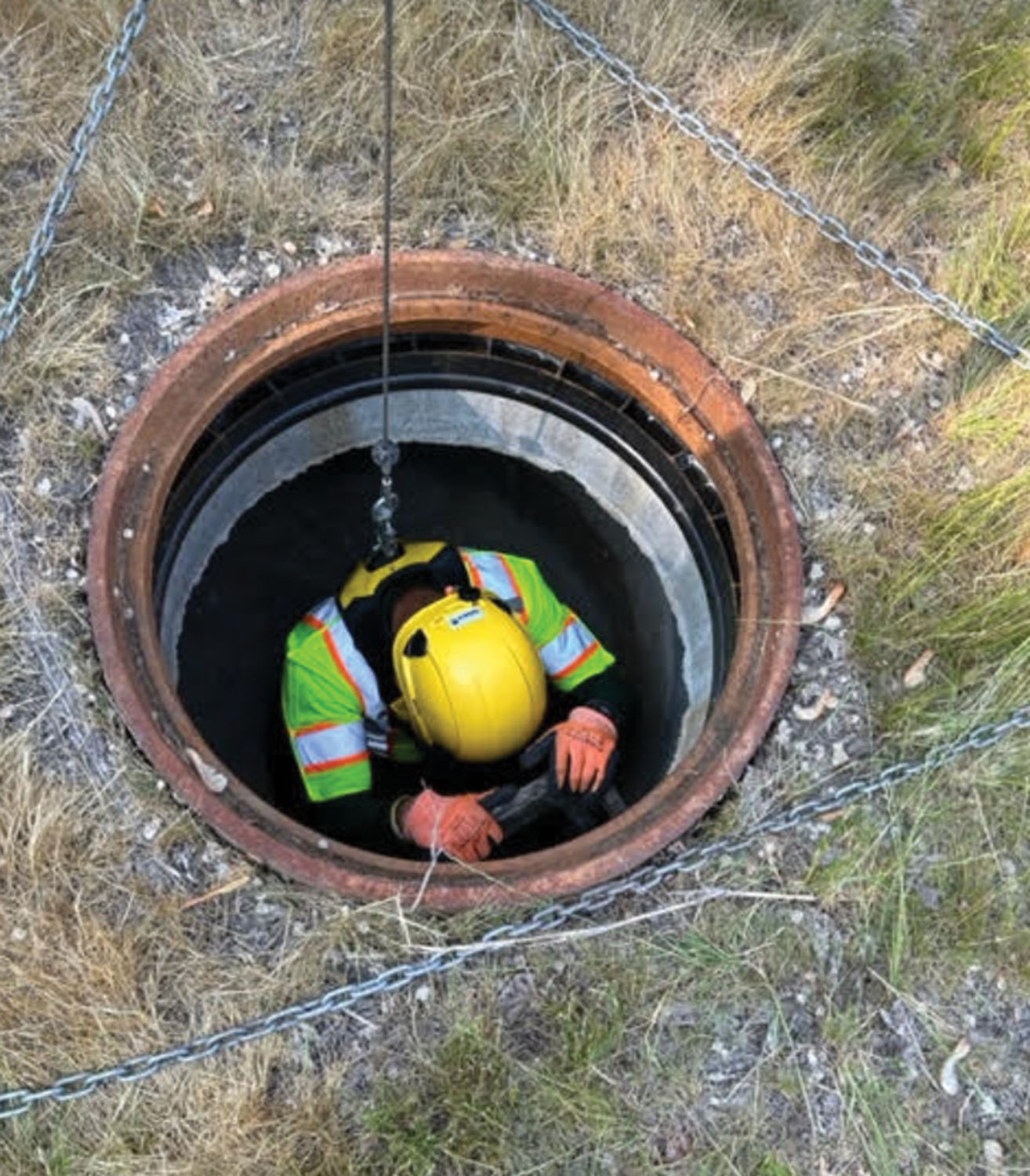 Photo 6: Numerous regulations apply if entering a confined space.